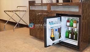 Biasanya, ukurannya hanya sekitar ukuran freezer pada kulkas dua pintu. 7 Alasan Mengapa Anda Harus Beli Kulkas Mini