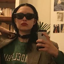 Isabelle Larsson - COEVAL Magazine