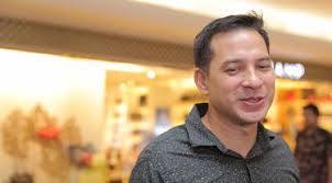 Kini, adik artis ira wibowo ini diketahui tengah bermain sinetron anak langit sejak tahun 2017. Dikeroyok Geng Motor Ari Wibowo Melawan Balik News Entertainment Fimela Com