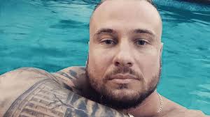 Back to gurnee village board. Ex On The Beach Eric Hatte Schon Sex Mit Uber 500 Frauen Promiflash De