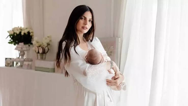 Sweet Lily, we love you”: Max Verstappen's mother and sister react to Kelly  Piquet's fresh photos with newborn daughter | Formula One News - Times of  India