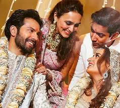 Varun Dhawan Natasha Dalal Wedding The Newlyweds Share Happy Moment With Rohit Dhawan And Jaanvi Desai Bollywood News Bollywood Hungama Varun dhawan refuted teh rumours and said he doesn't have time for marriage right now. bollywood hungama
