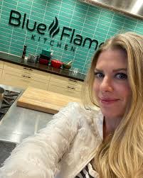 Heather Bowen's Instagram, Twitter & Facebook