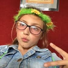 Lara Willis (laraw0279)