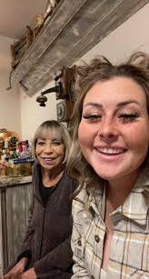 Memorial and obituary for Arlene Ila Schneider