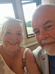 Didn't hula hoop yesterday, but I did go to a wedding instead.