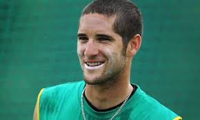 Wayne Parnell the maverick choice as South Africa get desperate