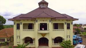 Gedung juang 45 atau yang disebut juga dengan gedung tinggi ini bisa menjadi pilihan bagi anda yang menyukai wisata sejarah. Tempat Wisata Di Bekasi Yang Wajib Di Kunjungi Fjj