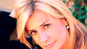 Con il suo primo romanzo amiche di salvataggio, pubblicato da sperling & kupfer nel 2002 , vinse il premio bancarella l'anno successivo. No All Archiviazione Per La Morte Di Alessandra Appiano Il Gip Dispone Supplemento D Indagine Sulla Struttura Che La Ospitava