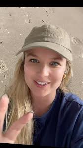 OPTICAL ILLUSION TIME.. what can you see?