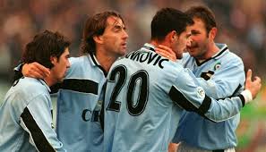 Disputa 3 stagioni in maglia biancoceleste. Mancini Lazio Issued Worn Shirt 1998 99 Charitystars