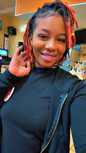 Laura Prochaska's Instagram, Twitter & Facebook