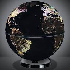 28 Inspiring Decor Ideas To Satisfy Your Wanderlust Globe Lights Globe City Lights