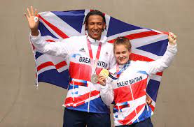 Great race by reynolds, but she finishes behind team gb's bethany schriever. Cin2qfxwk4nd8m