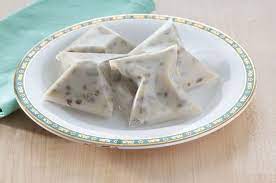 Tepung hunkwe merupakan salah satu jenis tepung yang paling banyak di minati saat ini, karena memang tepung ini terbuat dari pati kacang hijau sehingga di jamin bahwa tepung ini aman untuk di konsumsi. Apa Fungsi Tepung Hunkwe Di Dalam Kue Yuk Simak Penjelasannya Semua Halaman Sajian Sedap