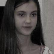 Ivy Dow's Instagram, Twitter & Facebook