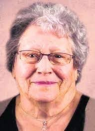 Ella Ouellette's Instagram, Twitter & Facebook