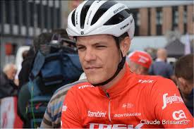 Jasper stuyven led over the cobbled climb, and led across the finish line 17 kilometers later. Omloop Het Nieuwsblad 1 Uwt Victoire De Jasper Stuyven Complet