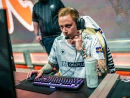 Do you want to learn how to become a professional gamer taking prize money from tournaments and sponsorships? Esports Job Spotlight Pro Gamer British Esports Association