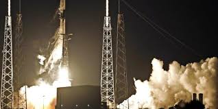 Bei einer übung schoss sie versehentlich eine rakete in. China Startet Erstmals Rakete Von Schiff Aus Ins All