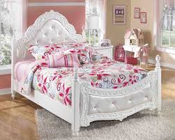 Furniture kingdom features a large selection of quality living room, bedroom, dining room, home office, and entertainment furniture as well as mattresses, home decor and accessories. Signature Design By Ashley Exquisite Full Bedroom Set B188 72 88n 21 37 92 Oakdale Furniture Gallery Furniture And Mattresses In Oakdale Ca