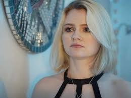 Hannah Stevenson's Instagram, Twitter & Facebook