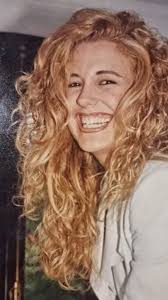 🎙️✨ ¡Jueves de #TBT y la nostalgia nos pega fuerte!, Hoy recordamos los  programas icónicos de Menchi y esas canciones que marcaron una época 🎶💖,  ¿Quién no cantó a todo pulmón frente a la tele? 📺, ...