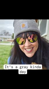 Hello all, my name is Julie Jones! I'm a Registered XR technician,  Ultrasound Tech, a certified medical assistant at Genesis and Artist and  Owner of Neu Brows and Beauty located in Monmouth,