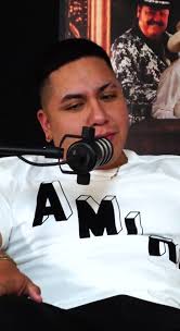 Los Inicios del Compa Ese Pérez y su Historia en la Escuela