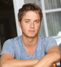 Jeremy Sumpter 3 He Was A Cute Kid In Peter Pan But Now No Words Necessary Jeremy Sumpter Perfect Man American Actors