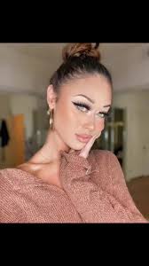 Girl That Looks Like Devin Cordle