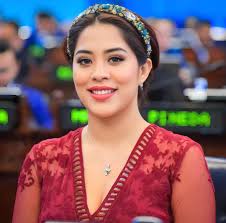 Rosario Valdez (@rosariosvaldez)