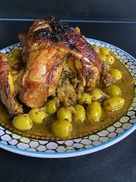 Poulet Roti A La Marocaine Https Cuisine Easy Com En 2020 Poulet Roti Au Four Poulet Roti Recette Poulet Roti