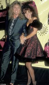 Tawny kitaen, who is remembered for her roles in tom hanks theatrical bachelor party and the syndicated root of sitcom wkrp in cincinnati, died at her home in newport beach on friday morning, according to the orange country, california coroner's office. Tawny Kitaen Had Six Boob Jobs But Now Wants None Daily Mail Online