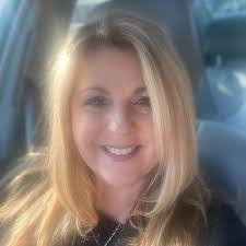 Nichole Byrne's Instagram, Twitter & Facebook