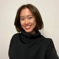 Ann Freestone's Instagram, Twitter & Facebook