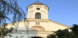 Hier hadden we net de cache gepakt en gelogd, toen er 2 vuilnismannen aankwamen en de stoep waarop we stonden helemaal schoon begonnen te vegen. Biserica Legionarilor Cetateanul Net OraÈ™ul TÄƒu È™tirile Tale