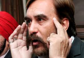 Burney demands Indian govt to release 9 year old Pakistani boy