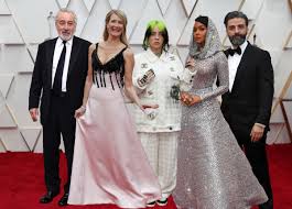 See the highlights of the 2020 oscars red carpet. Oscars Red Carpet 2020 Billie Eilish And Natalie Portman Lead Stars As Billy Porter Goes For Gold London Evening Standard Evening Standard