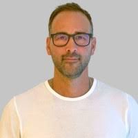 WG & E: Employee Directory