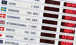 1 lira este subdivizionată în 100 de pence. Cursul Valutar Banci Chf