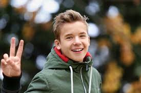 There are so many hairstyles available for younger guys that it can be difficult to choose. Boys Hairstyles Cool Men S Hair