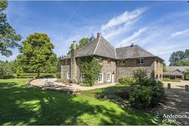 Start by getting to the destination from your hometown. Schloss Bastogne 12 15 Pers Ardennen