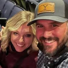 Heather Pitzer's Instagram, Twitter & Facebook