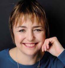 Anne Kearton's Instagram, Twitter & Facebook