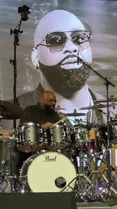 Calvin Rodgers: Energetic Drum Solo Performance