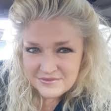 Kellie Goddard's Instagram, Twitter & Facebook