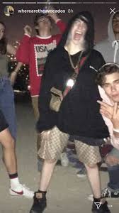 However, there's a reason for this. Pin By Victor Linz On Billie Being Meme Worthy Billie Eilish Billie Celebrities