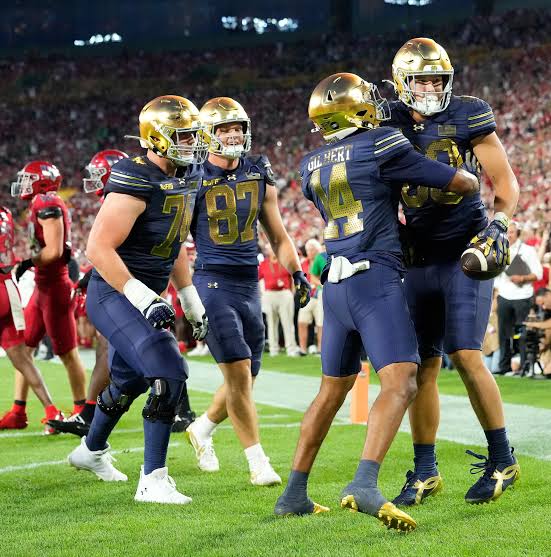 Notre Dame got all they could handle in Green Bay, but wins 41-13 over  Wisconsin | One Foot Down
