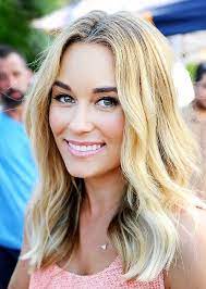 Below Shoulder Hair Styles Blonde Wavy Hair Hair Photo
